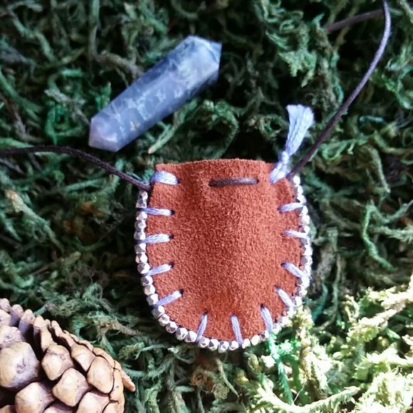 Leather Mini Mojo Bag Necklace by Rust Belt Raised Moss Agate Necklace - Picture 4 of 16
